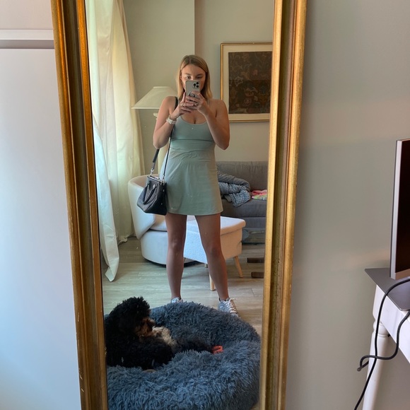 Rare Tory Burch Woven Robinson Tote - Picture 6 of 6